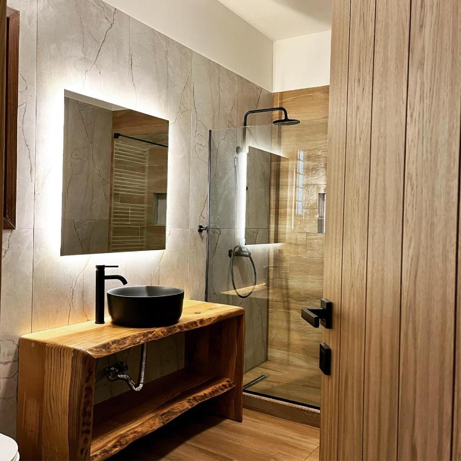 Peri Elxis Luxury Suites Mouresi Exterior photo
