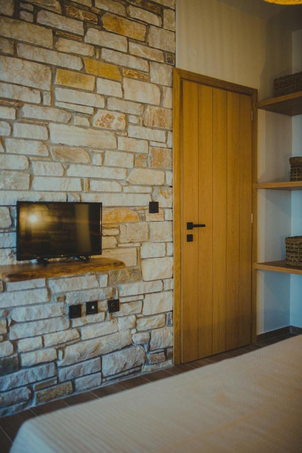 Peri Elxis Luxury Suites Mouresi Exterior photo
